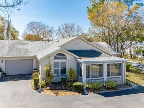 1116 Golfview Woods Dr #1116, Sun City Center, FL 33573