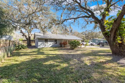 702 6th Ave SE, Ruskin, FL 33570