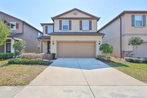 5221 Fallen Leaf Dr, Riverview, FL 33578