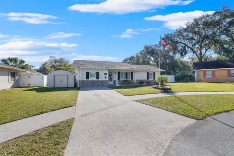 5628 Prosper Ct, Zephyrhills, FL 33542