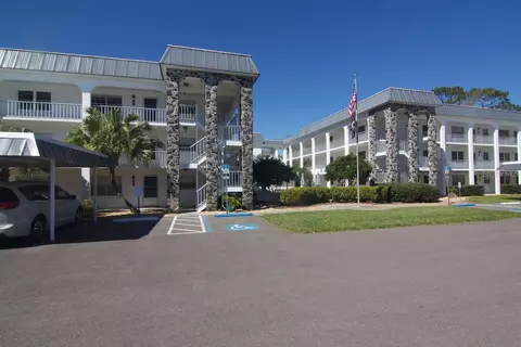 4801 Airport Rd #117, Zephyrhills, FL 33542