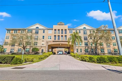 4221 W Spruce St #2106, Tampa, FL 33607
