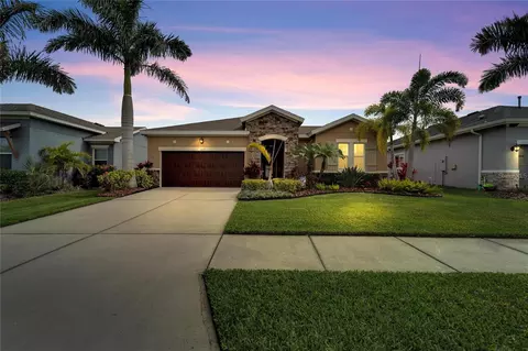 6425 Salt Creek Ave, Apollo Beach, FL 33572