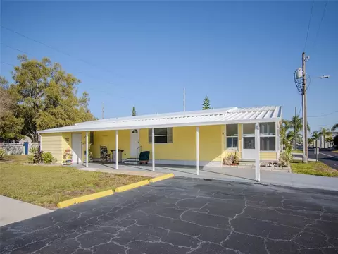 6816 Americana Dr NE #124, Saint Petersburg, FL 33702