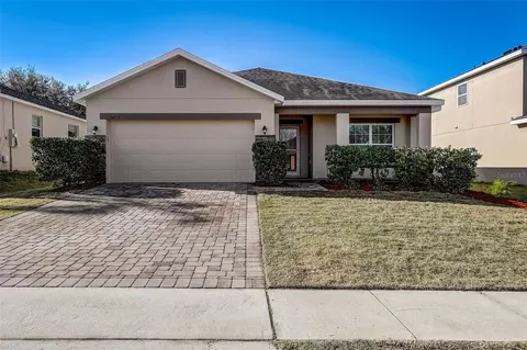 34115 Alameda Dr, Sorrento, FL 32776