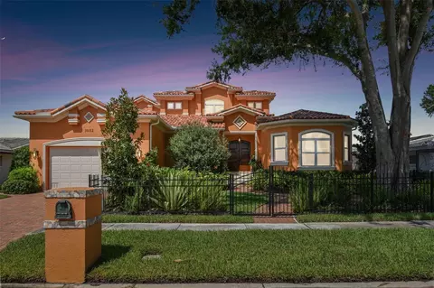 3952 Versailles Dr, Tampa, FL 33634