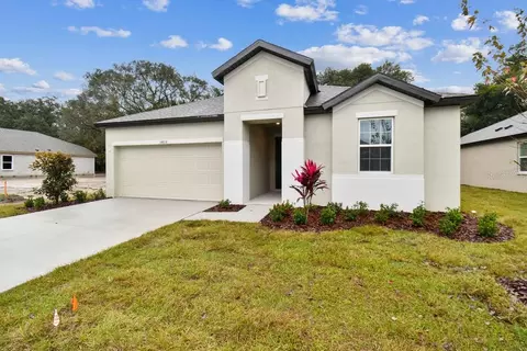 34818 Mulrion Dr, Zephyrhills, FL 33541