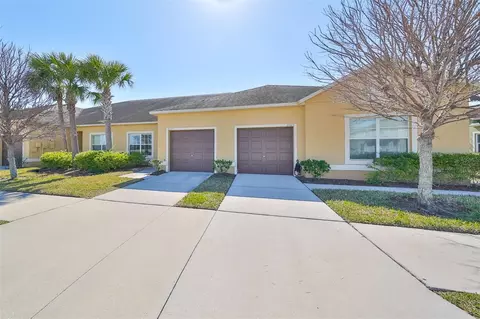 2027 Hawks Island Dr, Ruskin, FL 33570