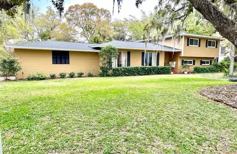 3302 W Hawthorne Rd, Tampa, FL 33611