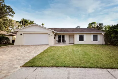 3706 Orangepointe Rd, Valrico, FL 33596