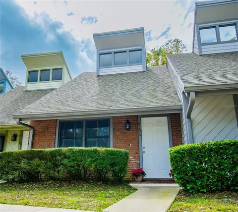 5205 Oak Charter Ct #5205, Temple Terrace, FL 33617