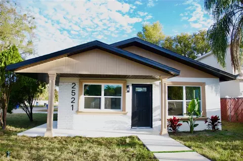 2521 W Hiawatha St, Tampa, FL 33614