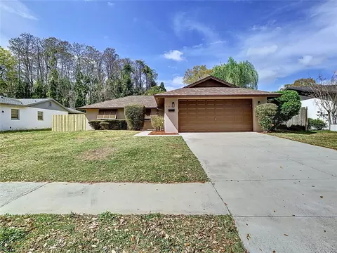 4323 Foxglen Ln, Tampa, FL 33624