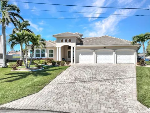 2319 SW 45th Ter, Cape Coral, FL 33914