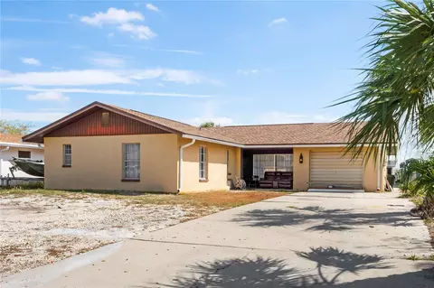 13604 Stacey Dr, Hudson, FL 34667 photo 1