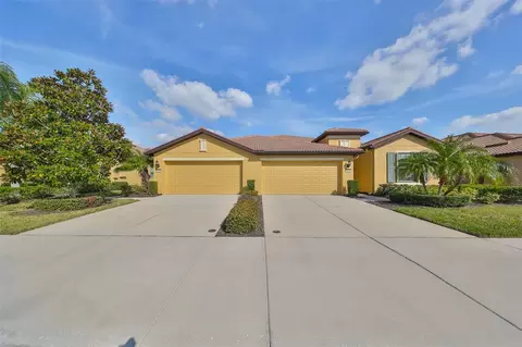 5417 Sunset Falls Dr, Apollo Beach, FL 33572