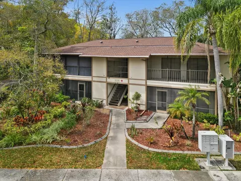 3205 Fox Chase Cir N #102, Palm Harbor, FL 34683