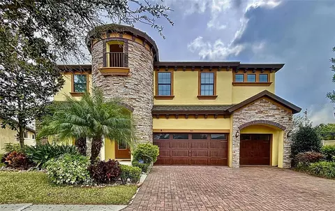915 Floresta St, Brandon, FL 33511