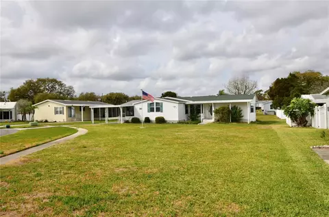 6019 Ridgeway Dr, Zephyrhills, FL 33542