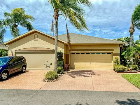 1002 Bristol Greens Ct #16, Sun City Center, FL 33573