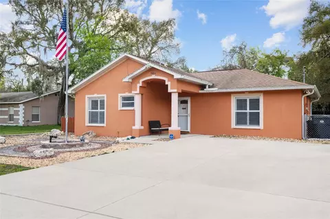 9803 Lake Dr, New Port Richey, FL 34654