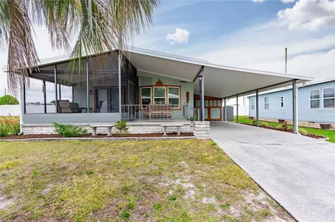 5554 Regal Way, Zephyrhills, FL 33541