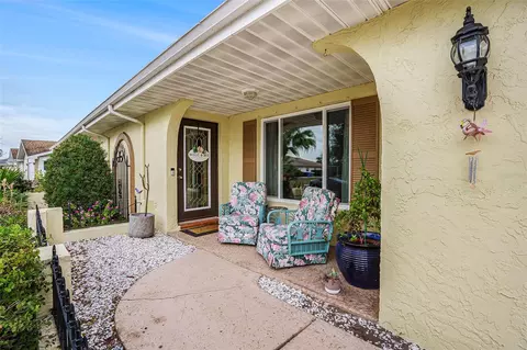 1324 Bluewater Dr, Sun City Center, FL 33573
