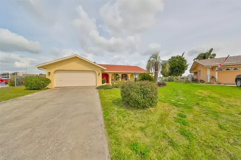 6302 Lake Sunrise Dr, Apollo Beach, FL 33572