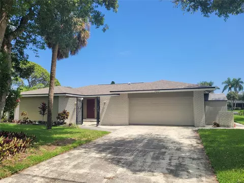 5237 Dover St NE, Saint Petersburg, FL 33703