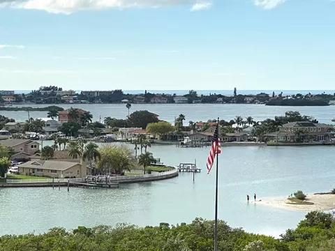 100 Bluff View Dr #217A, Belleair Bluffs, FL 33770