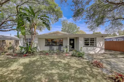 2909 W Rogers Ave, Tampa, FL 33611