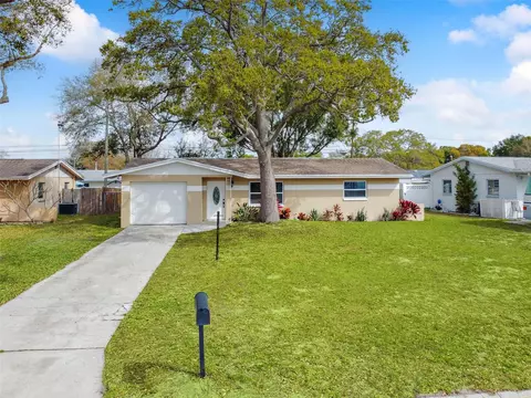 11937 83rd Ave, Seminole, FL 33772