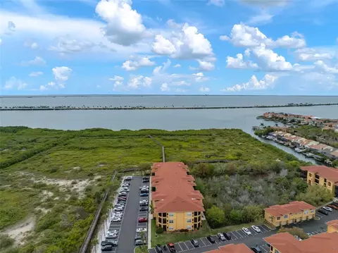 4302 Bayside Village Dr #302, Tampa, FL 33615