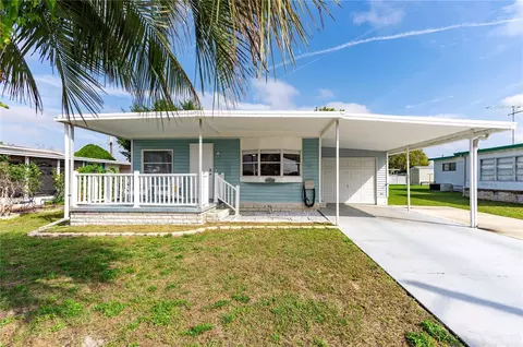 37235 Sandra Ave, Zephyrhills, FL 33542