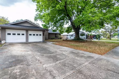 3320 Cross Fox Dr, Mulberry, FL 33860