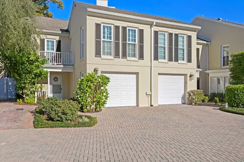 3528 Village Way, Tampa, FL 33629