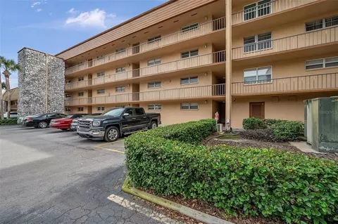 5820 N Church Ave #145, Tampa, FL 33614