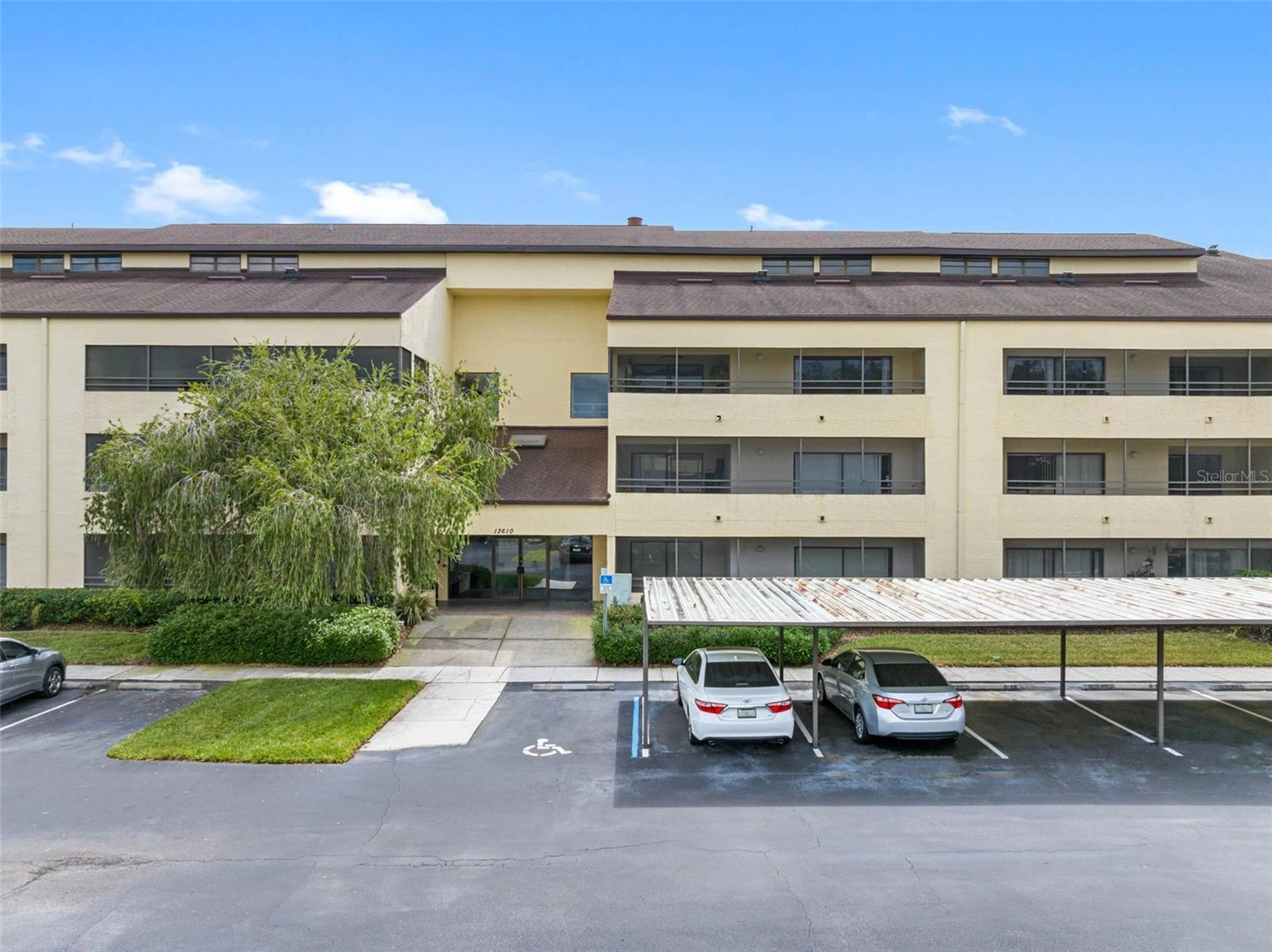 13610 S VILLAGE DR Unit 4304  