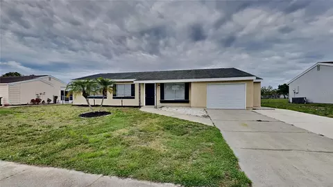 2705 Pan American Blvd, North Port, FL 34287