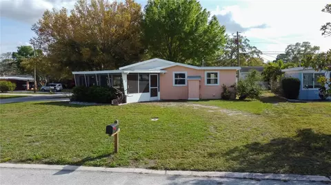 10216 109th Ave, Largo, FL 33773