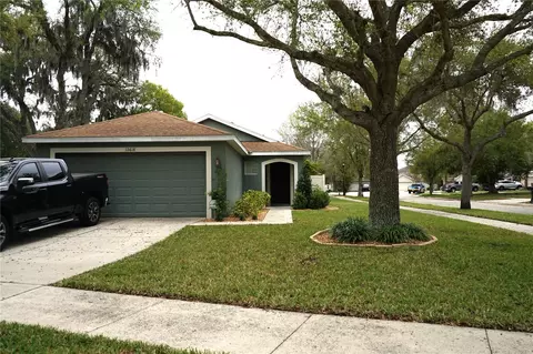 12618 Geneva Glade Dr, Riverview, FL 33578