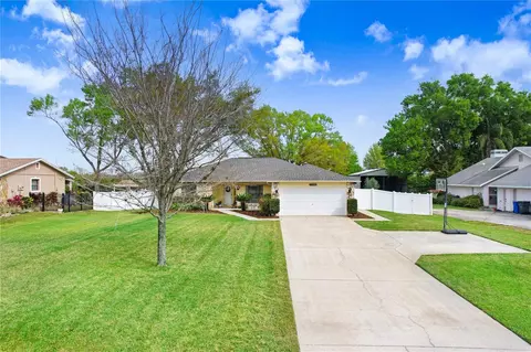 11108 Lake Sassa Dr, Thonotosassa, FL 33592