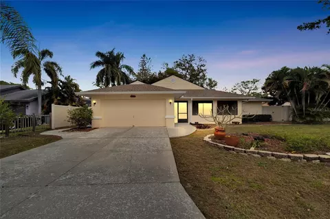 3127 47th Ave E, Bradenton, FL 34203