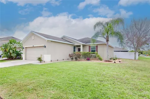 401 Stone Briar Dr, Ruskin, FL 33570