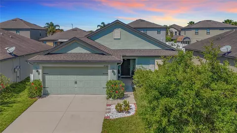 14306 Haddon Mist Dr, Wimauma, FL 33598