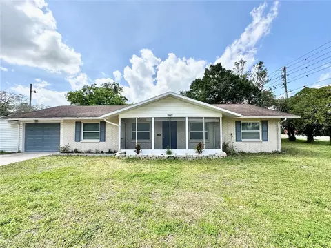 4447 Transue Dr, Zephyrhills, FL 33542