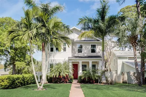 515 33rd Ave N, Saint Petersburg, FL 33704