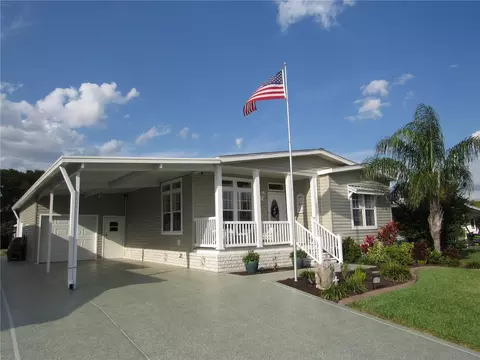 36907 Kiowa Ave, Zephyrhills, FL 33542
