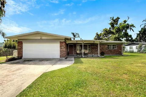 911 Helena Dr, Brandon, FL 33511