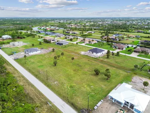 197 Rotonda Blvd S, Rotonda West, FL 33947